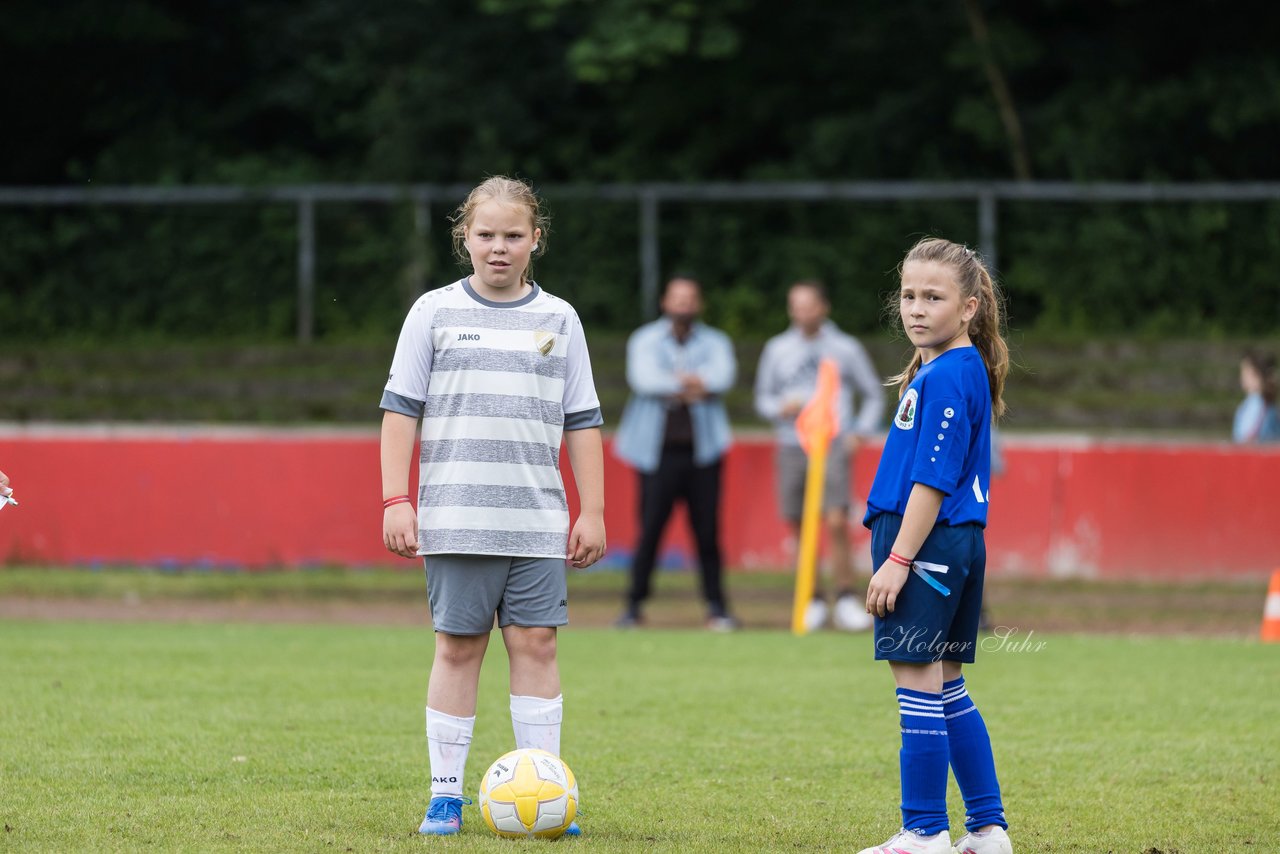 Bild 389 - Loewinnen Cup